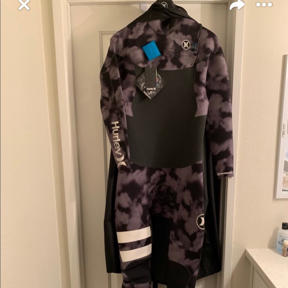 Hurley Phantom 303 wetsuit